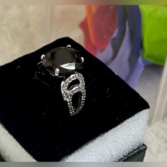 Daliglio Woman’s 14k WhiteGold over Sterling Sliver 5.2 CTW Grade:AA,Red Garnet - Picture 1 of 7